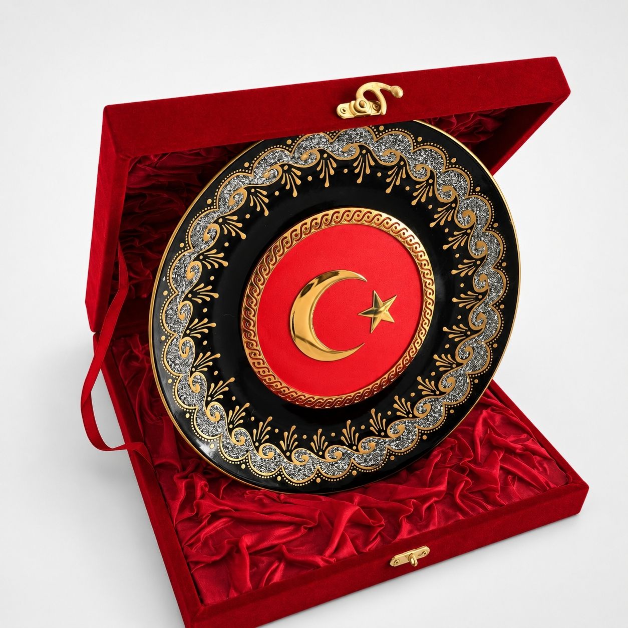 Ay Yıldızlı Porselen Dekoratif Tabak – Kırmızı Kadife Kutulu Hediyelik 25 cm