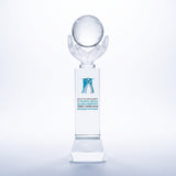 Dünyayı Taşıyan Eller Kristal Plaket – Model 011