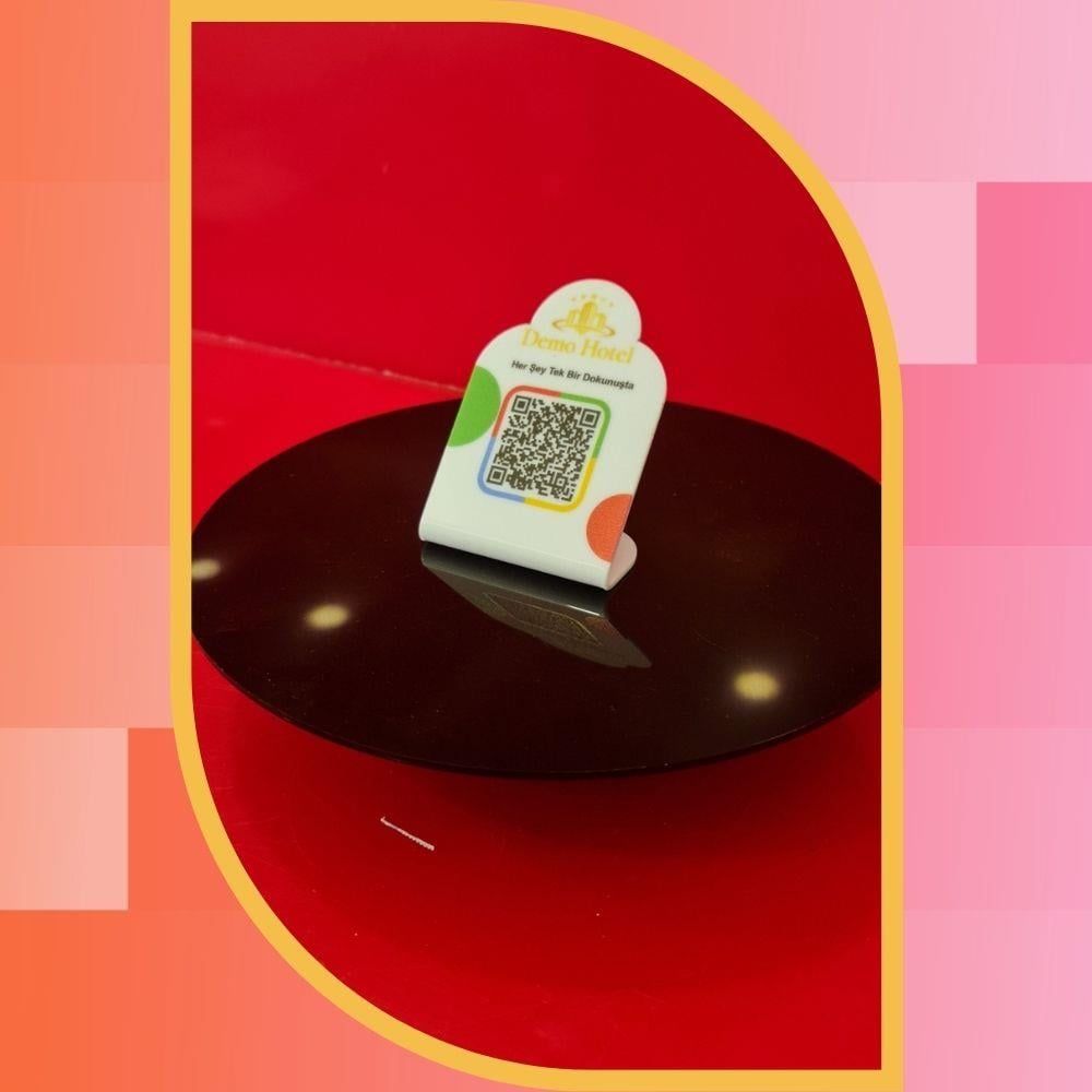 Mini Beyaz Karekod Standı - 8x5 cm Masaüstü QR Kod Menü Panosu
