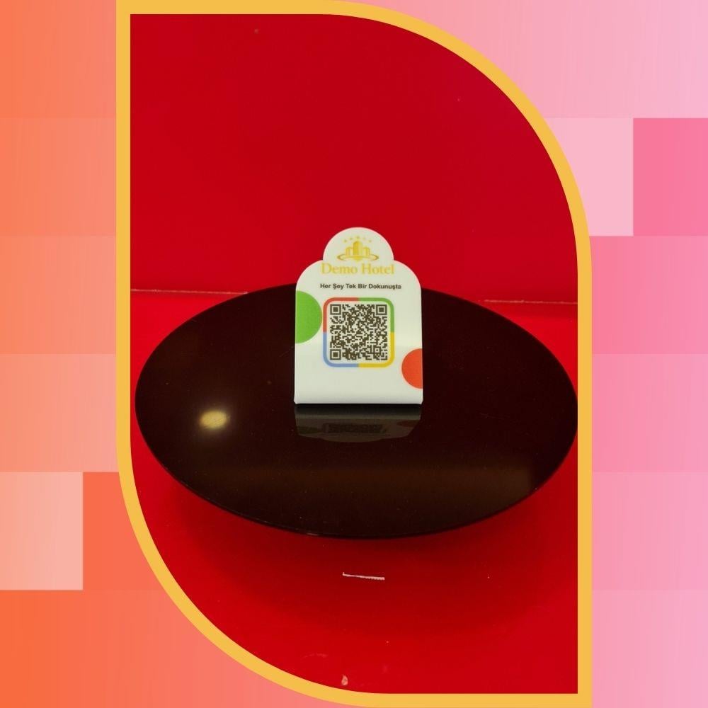 Mini Beyaz Karekod Standı - 8x5 cm Masaüstü QR Kod Menü Panosu