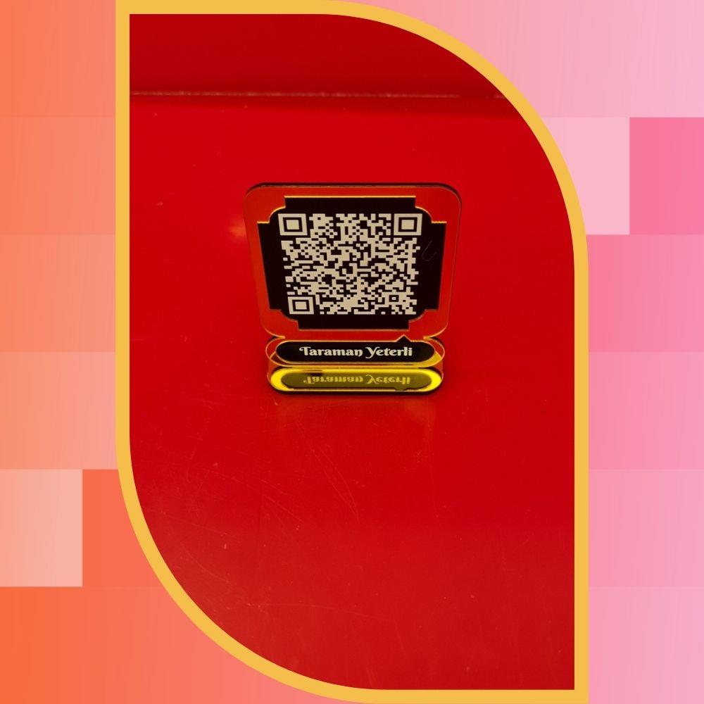 Mini Gold Ayna Pleksi QR Kod Masüstü Standı - 8x5 cm